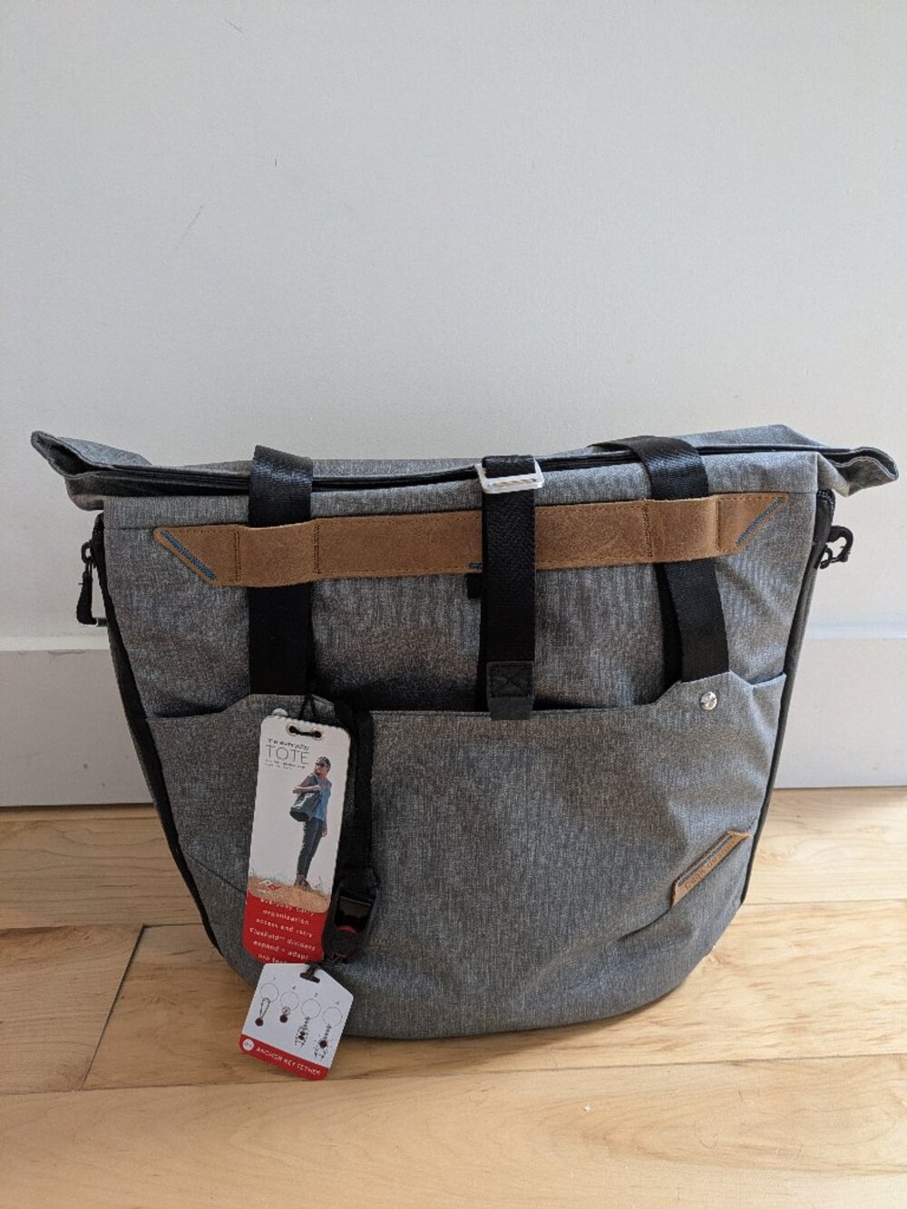 NWT Peak Design Everyday Tote - 20L Grey